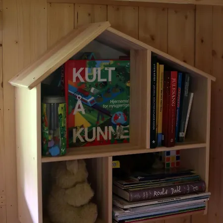 Architect In Kong Raval's Realm *