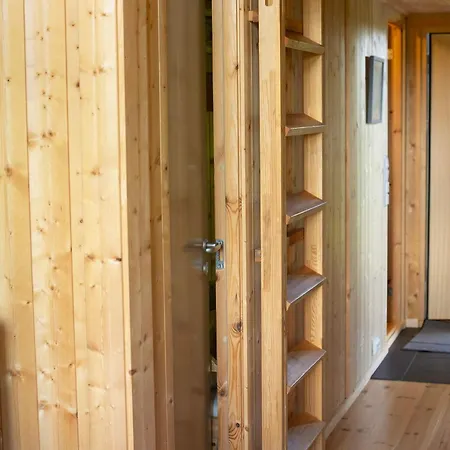 Dom wakacyjny Architect In Kong Raval's Realm Lindaskroken